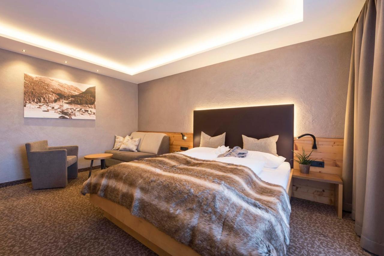 Hotel Garni Mirabell Ischgl Extérieur photo