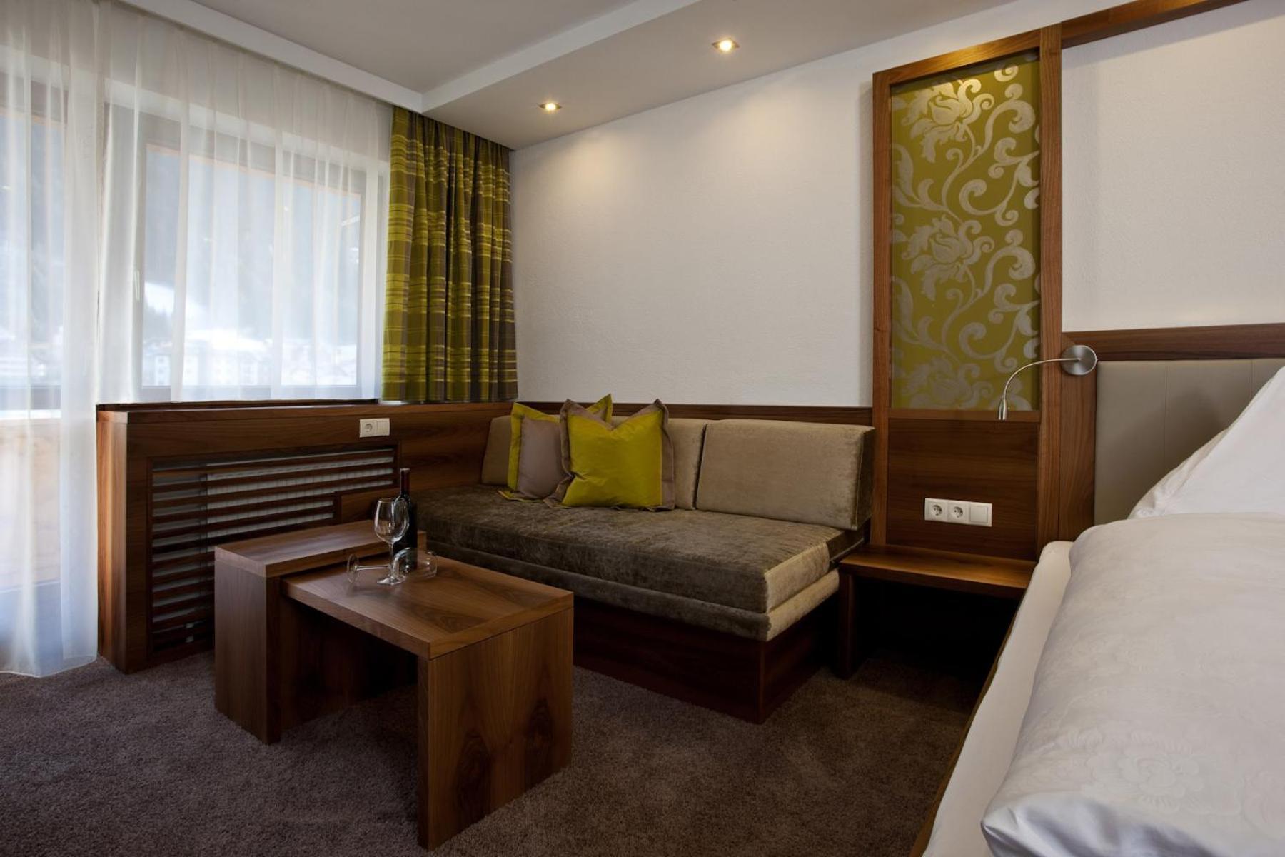 Hotel Garni Mirabell Ischgl Extérieur photo