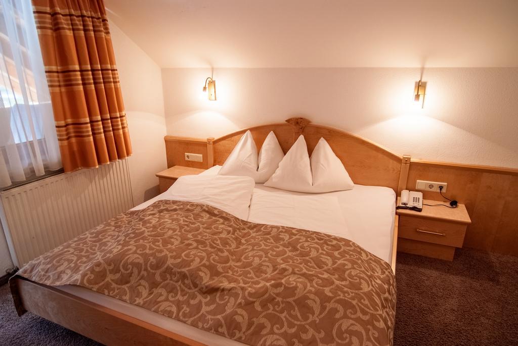 Hotel Garni Mirabell Ischgl Extérieur photo