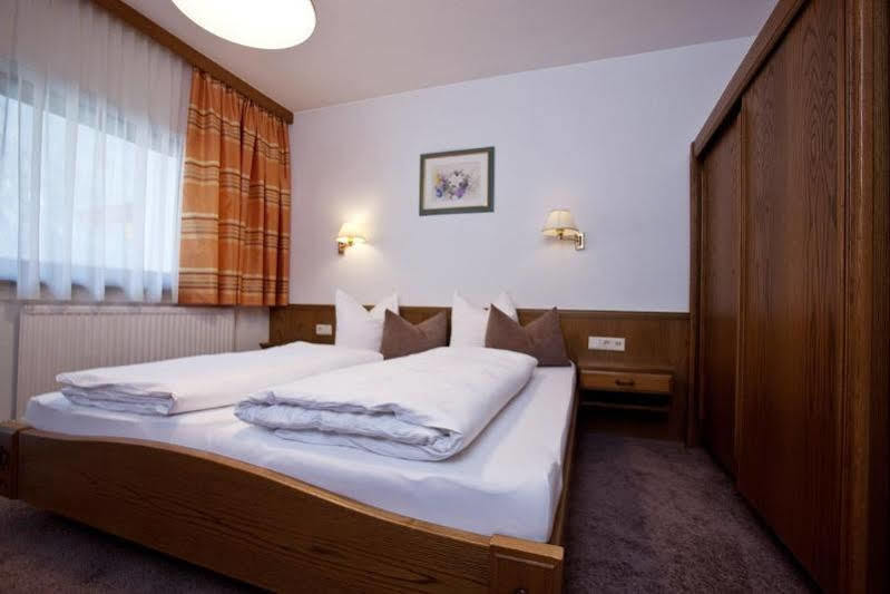 Hotel Garni Mirabell Ischgl Extérieur photo