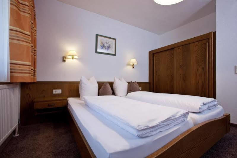 Hotel Garni Mirabell Ischgl Extérieur photo